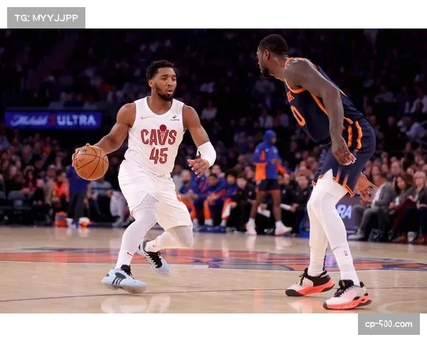 骑士调整阵容应对伤病 米切尔回归替补席效果显著